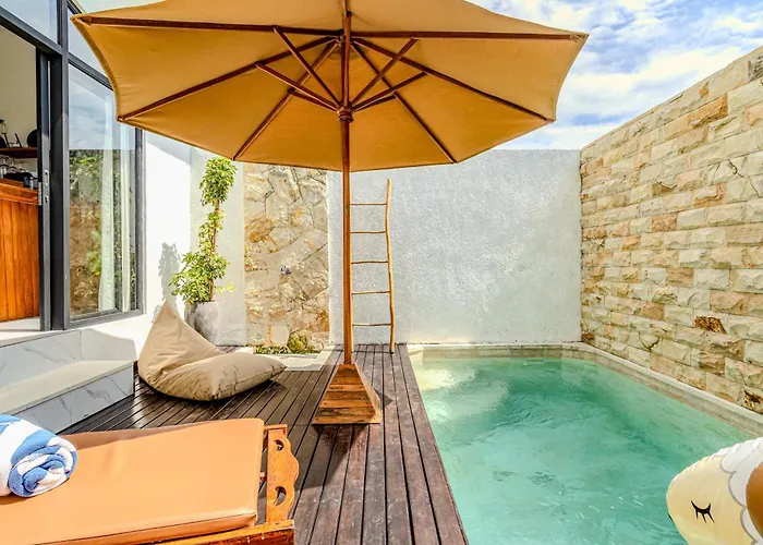 Modern 2br Imola With Private Pool, Fitness-corner And Jungle View In Canggu -bali