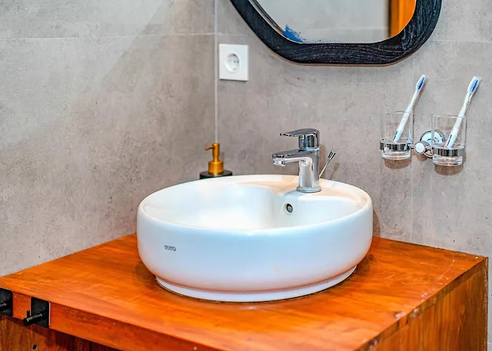 Modern 2br Imola With Private Pool, Fitness-corner And Jungle View In Canggu -bali Appartement Kerobokan